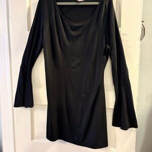 VENUS Elegant Black Top